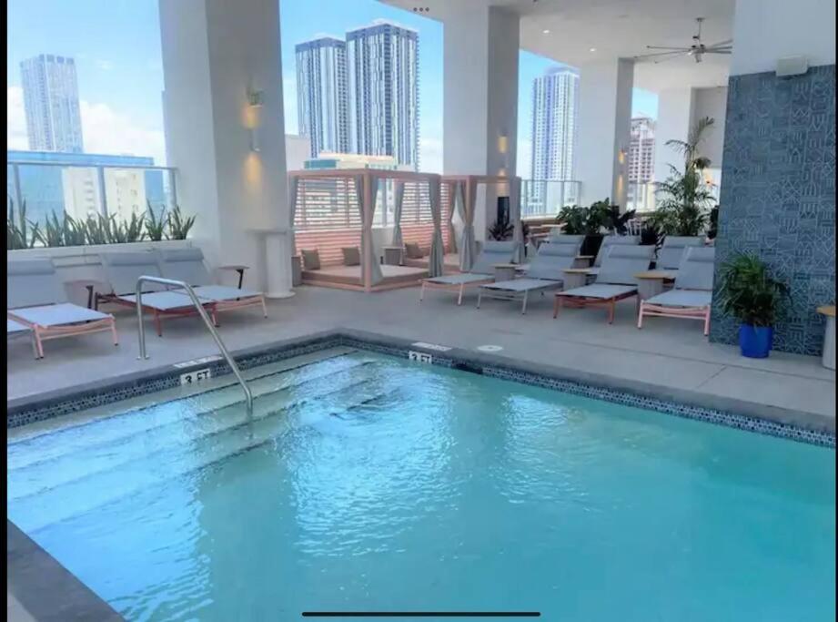 شقة Breathtaking 1Br In The Heart ميامي المظهر الخارجي الصورة